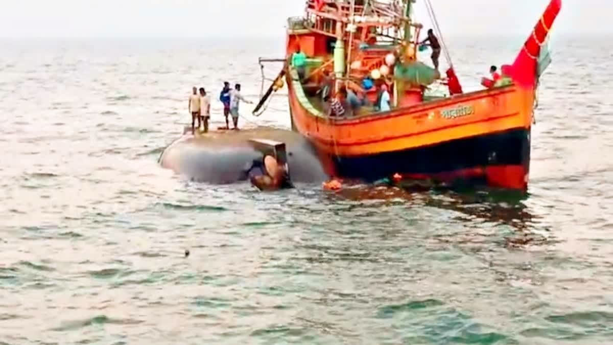 Karnataka Fishing Vessel Seized In Maharashtra For Violating Maritime Territory Norms